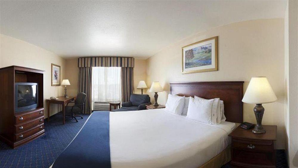 Holiday Inn Express Hotels & Suites Mountain Home By Ihg Buitenkant foto
