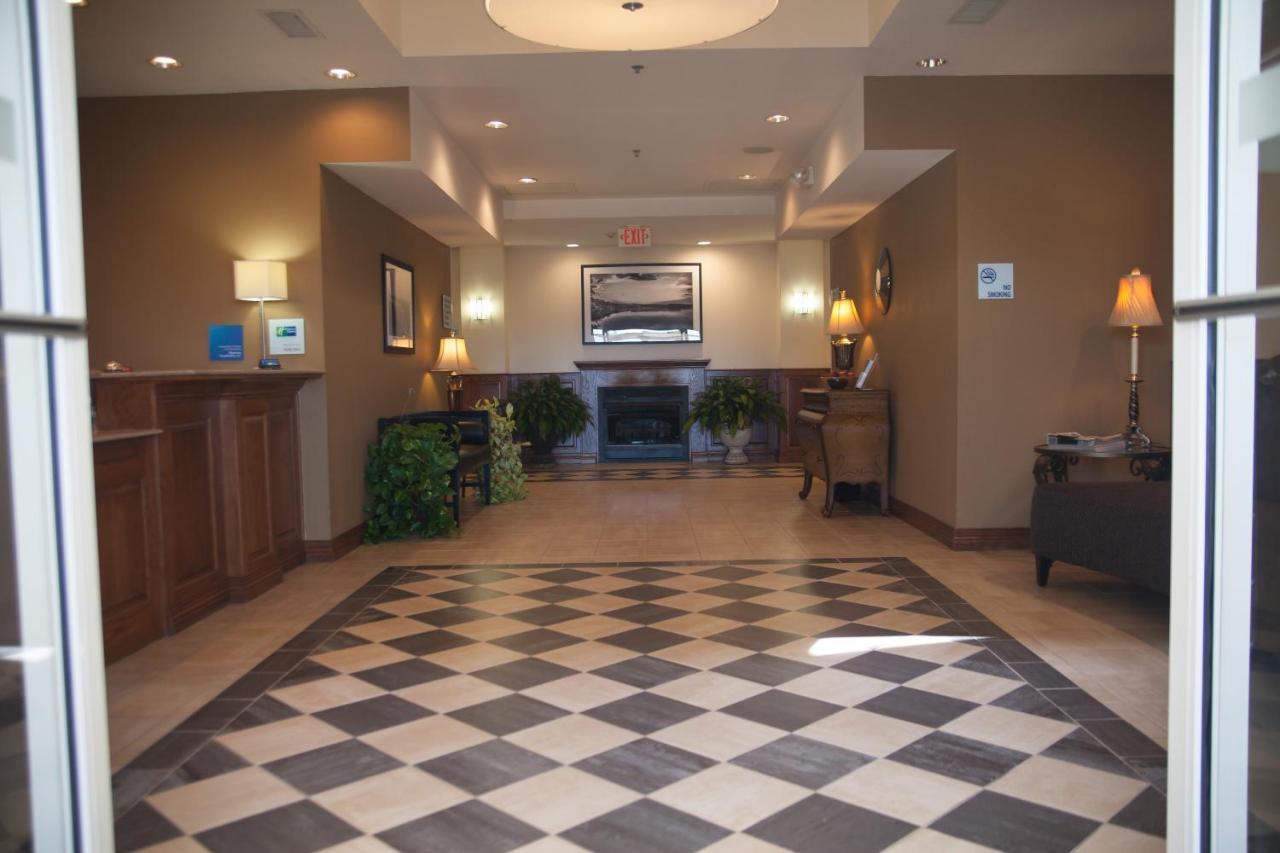 Holiday Inn Express Hotels & Suites Mountain Home By Ihg Buitenkant foto