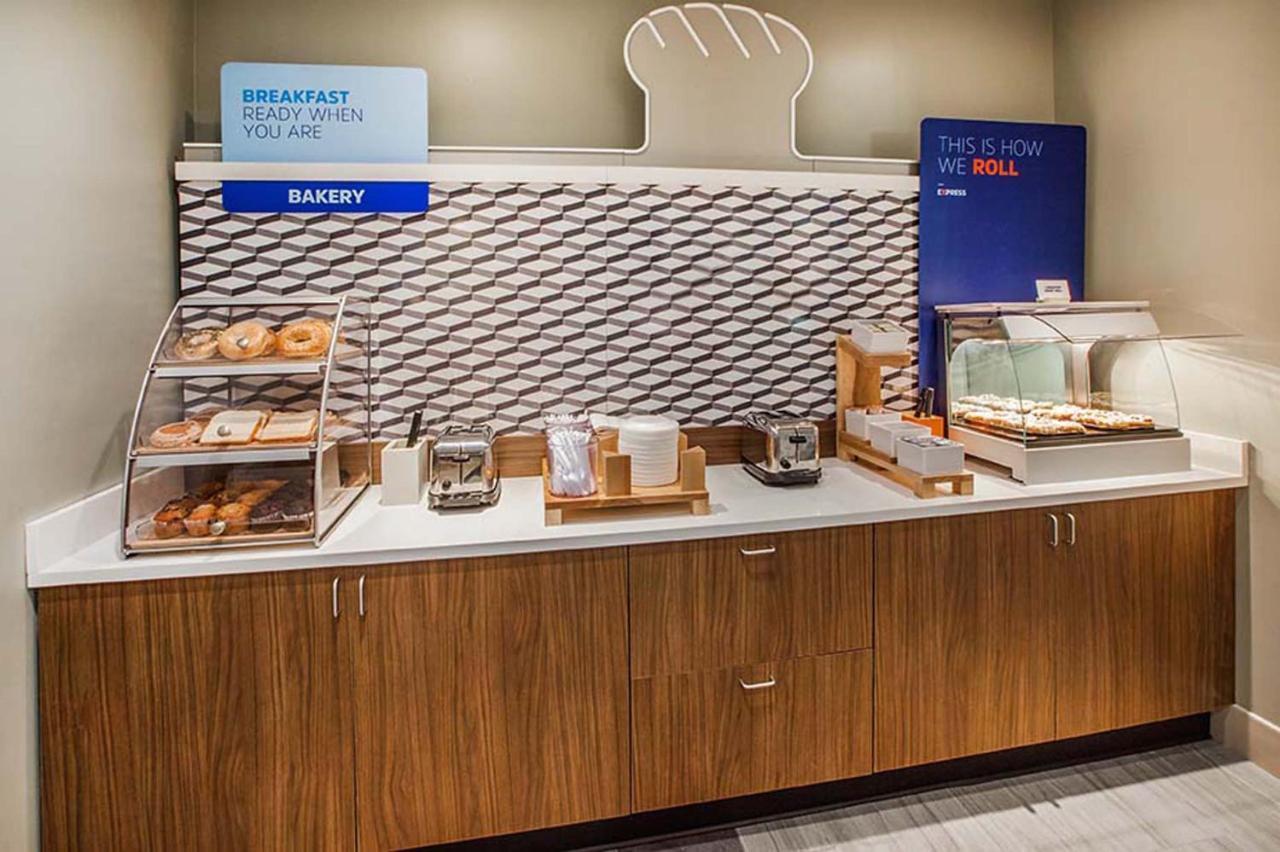 Holiday Inn Express Hotels & Suites Mountain Home By Ihg Buitenkant foto